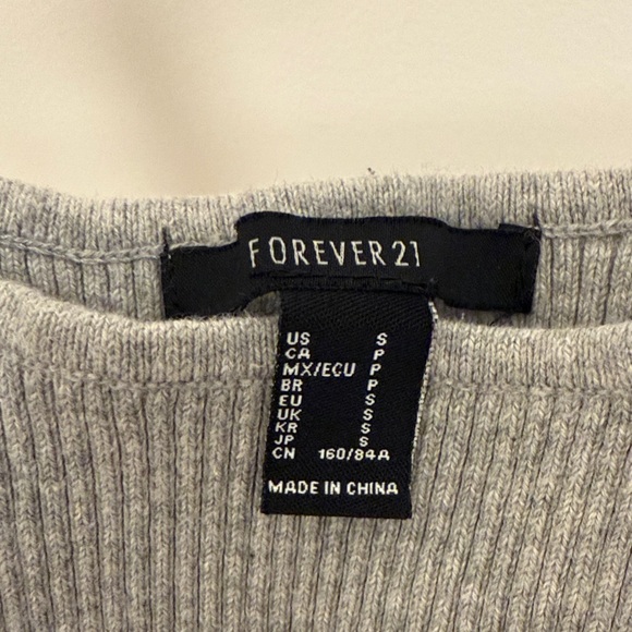 Gray Ribbed Crop Top - Picture 2 of 2